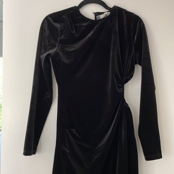 BISHOP + YOUNG Angelina Velvet Cutout Asymmetrical Long Sleeve Dress S Black NWT - Picture 7 of 8